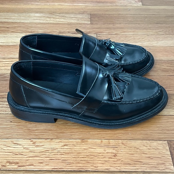 COPY - Urban Outfitters Carter Tassel Leather Loafers!! - Picture 2 of 5